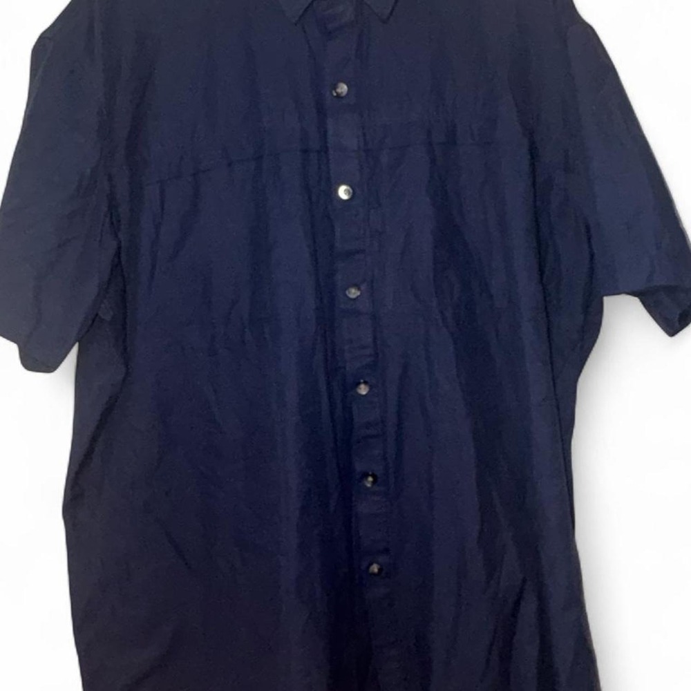 Van Heusen Men's XXL Traveler Short Sleeve Button Down Shirt Navy Blue